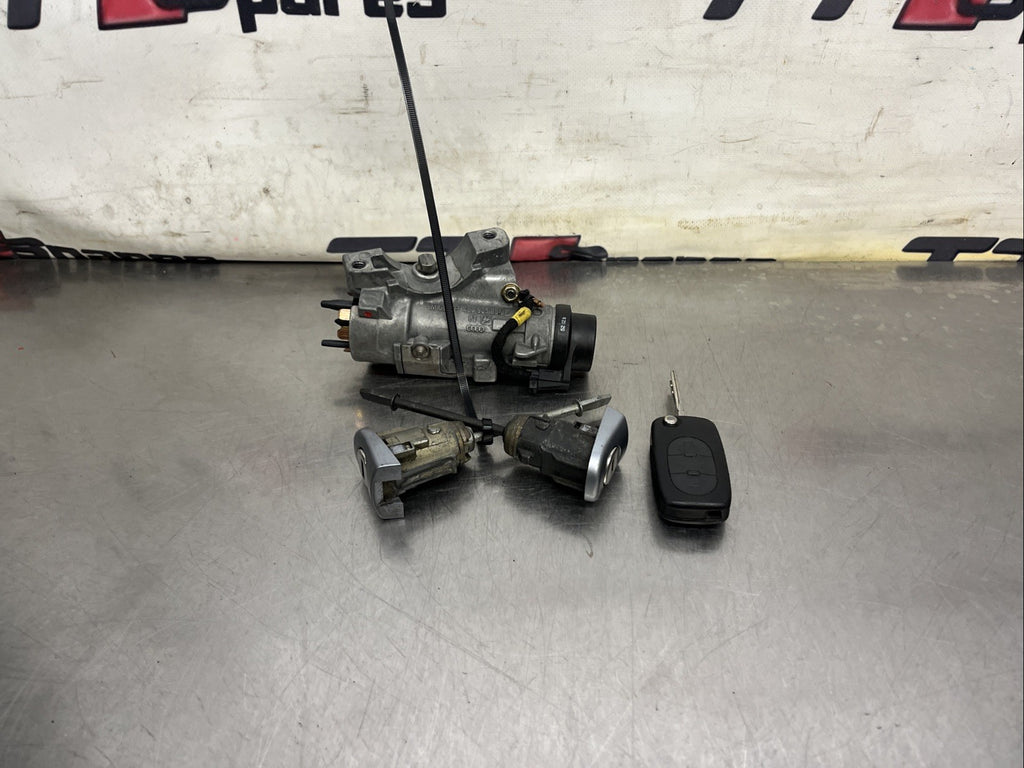 Audi TT 8N Mk1 Door Lock Ignition Barrel Lock and Keys 8N7800375K