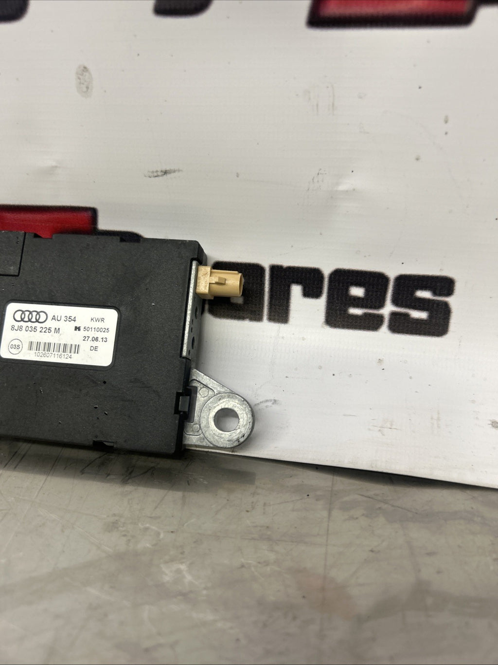 2008 AUDI TT 8J MK2 ANTENNA AERIAL AMPLIFIER MODULE UNIT 8J8035225M