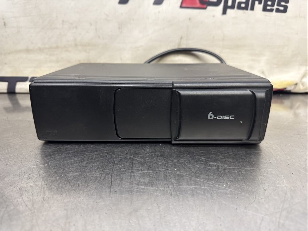Audi TT Mk1 8N 98-06 Roadster 6CD Changer with Round Plug 8N7035111A
