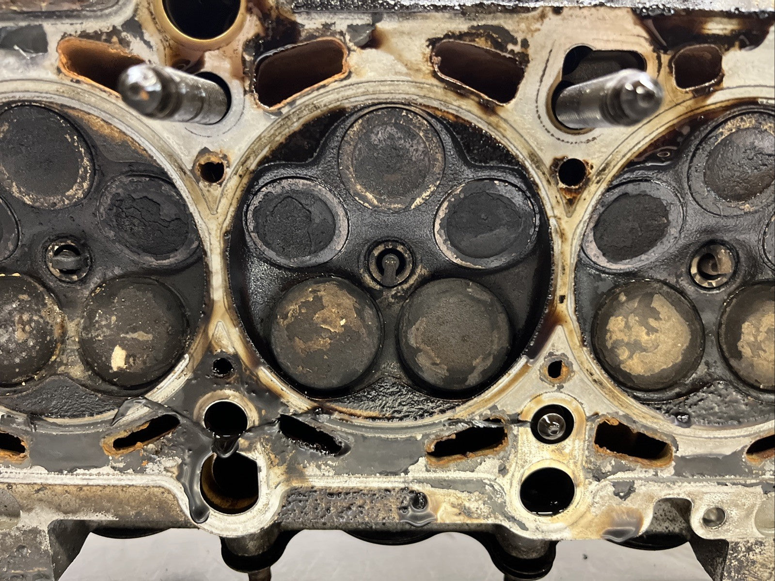 AUDI TT 1.8T BAM Engine Cylinder Head - Inc Camshafts valves etc