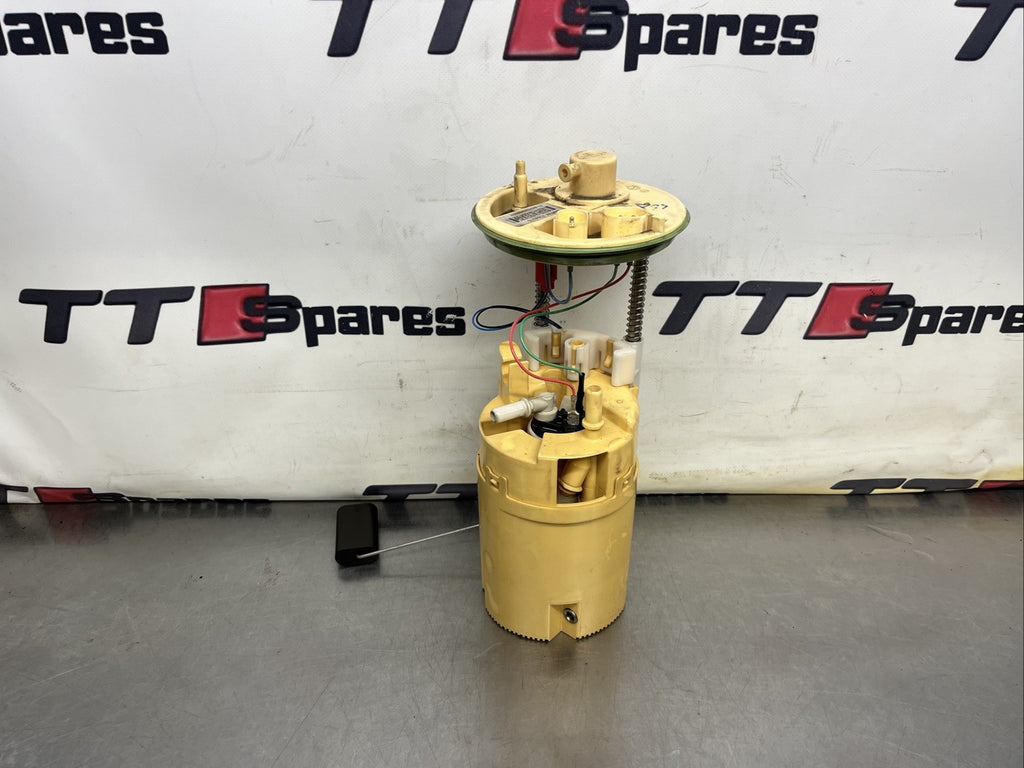 BMW E70 X5  2013 DIESEL IN TANK FUEL PUMP SENDER UNIT 7164315