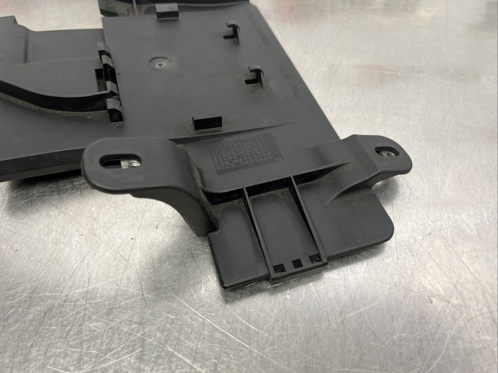OEM Audi TT Mk1 Battery Fuse Holder Tray Cover*Engine Bay*8N7937557*CONVERTIBLE*