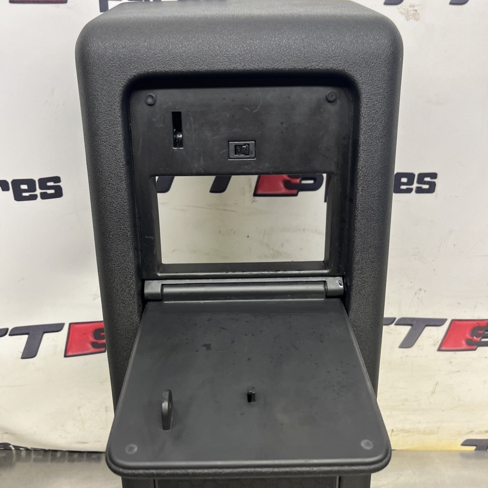 AUDI TT MK1 8N 1.8T ROADSTER MIDDLE CUBBY COVER FLAP STORAGE TRIM BLACK MINT