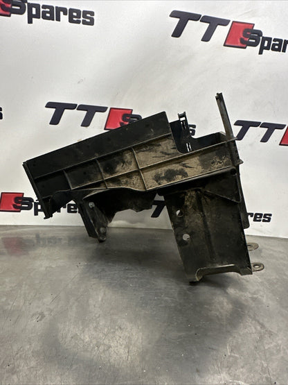 AUDI TT MK1 V6 BATTERY TRAY / BOX SUPPORT (ENGINE BAY) V6 3.2 / QS 98-06 COUPE