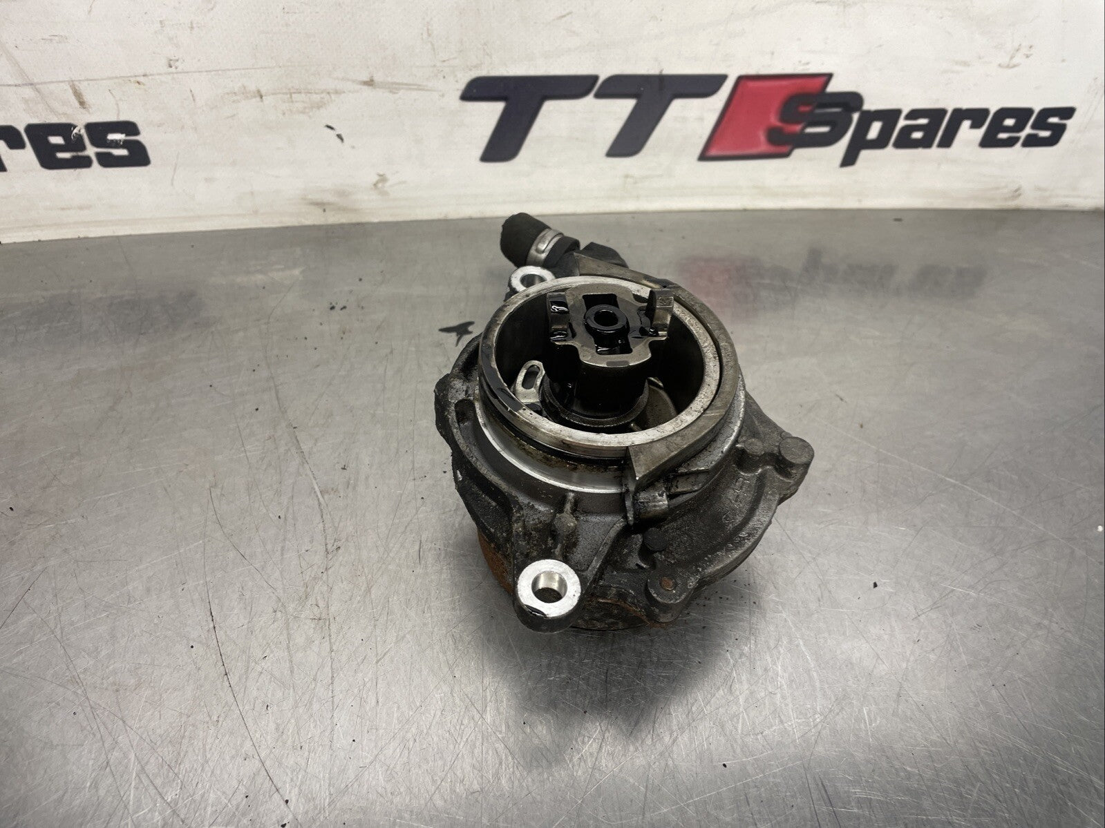 BMW X3 2005 Brake Vacuum Pump 700437012, 7.00437.012 11667791232
