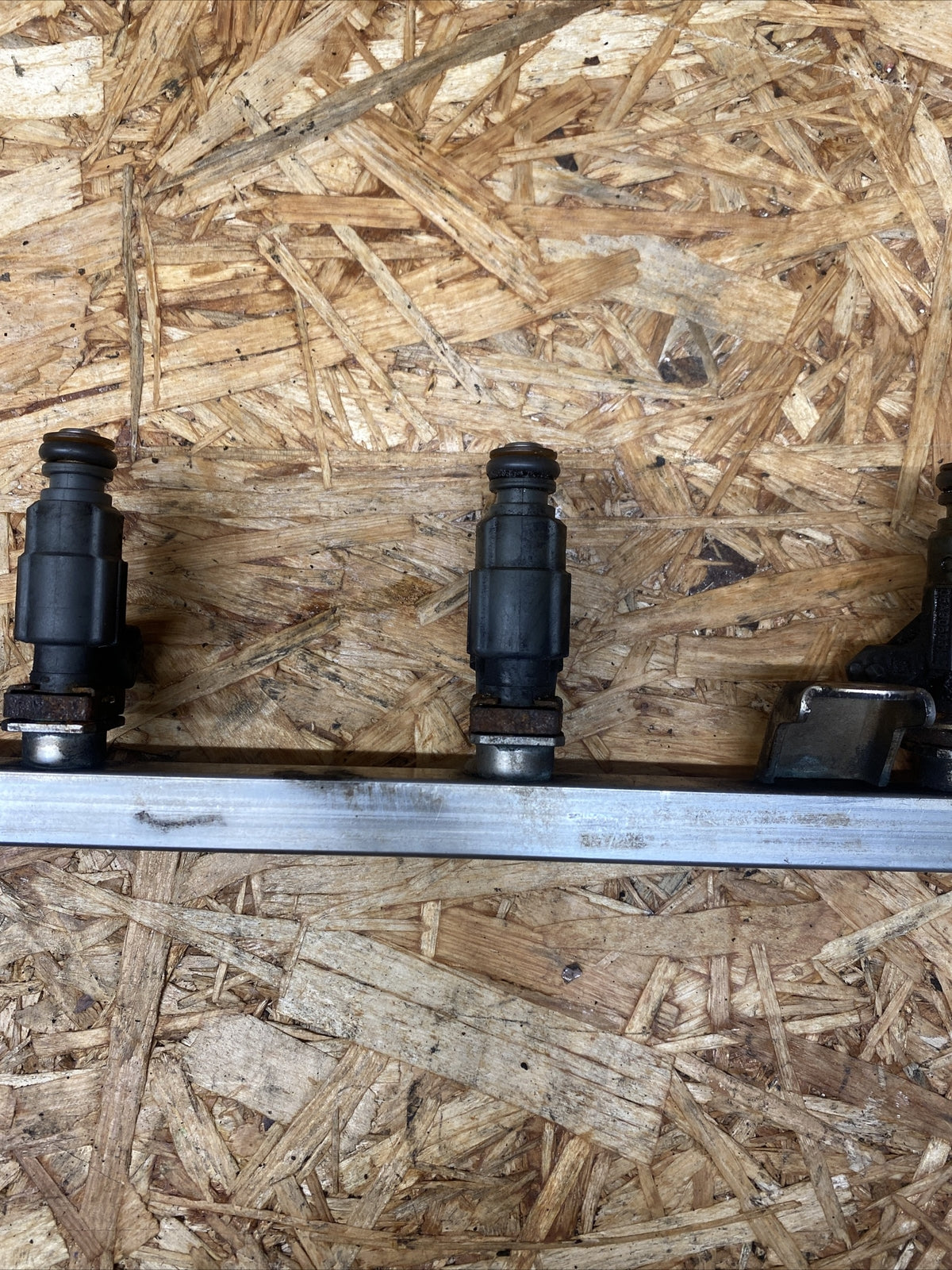 AUDI TT MK1 98-06 8N 1.8T 180BHP ARY FUEL INJECTION RAIL & INJECTORS 06A133681E