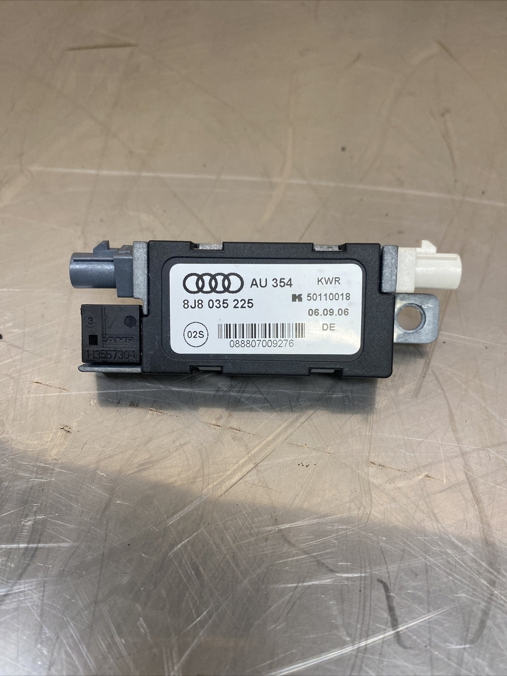AUDI TT MK2 8J AERIAL ANTENNA AMPLIFIER MODULE 2011 8J8035225