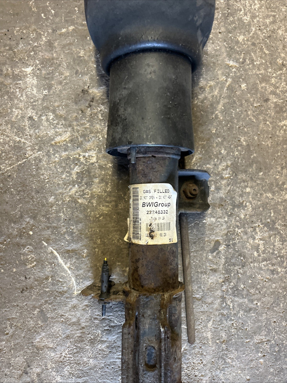 22248332 right suspension strut for LAND ROVER RANGE (LM)(01.2002-&GT;) 541684