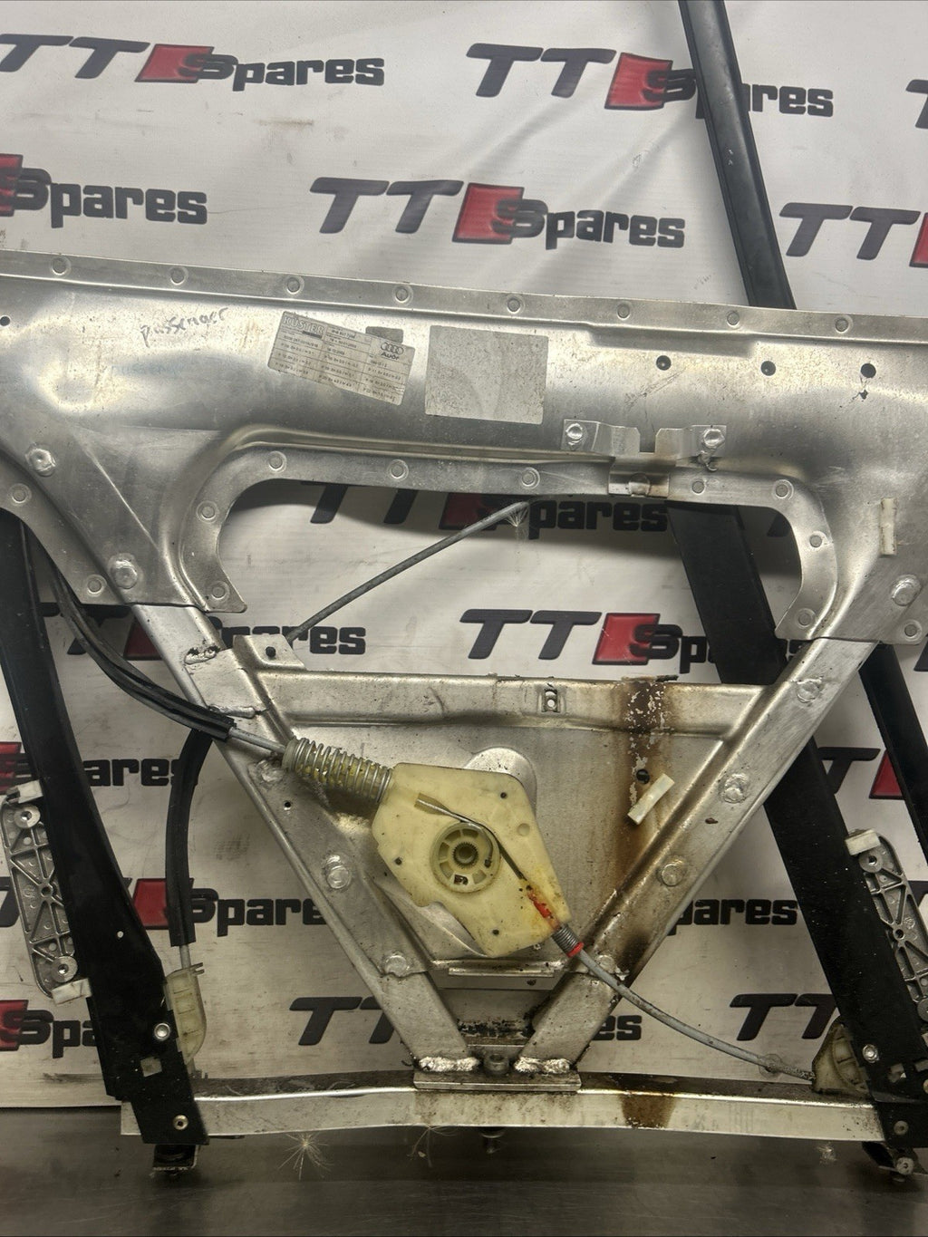 2006 AUDI TT FRONT WINDOW REGULATOR LH PASSENGER SIDE 3 DOOR COUPE 8N8837729B
