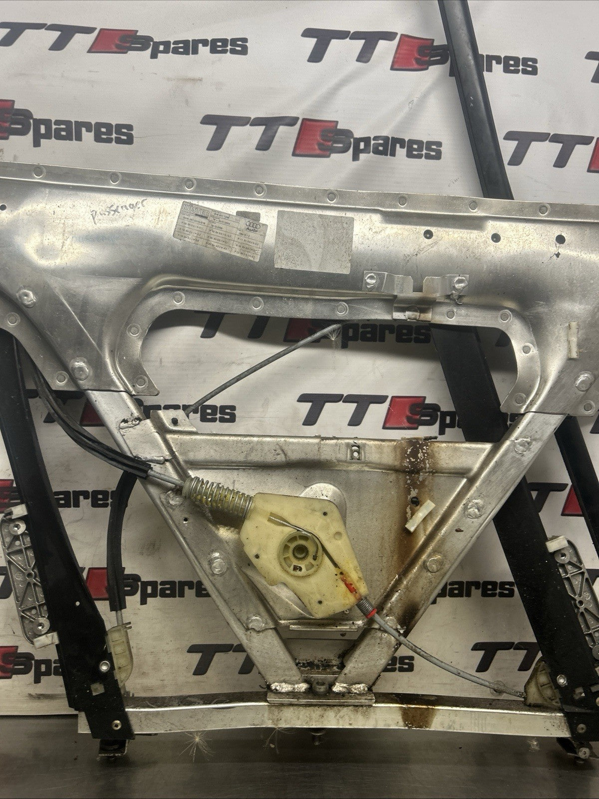 2006 AUDI TT FRONT WINDOW REGULATOR LH PASSENGER SIDE 3 DOOR COUPE 8N8837729B