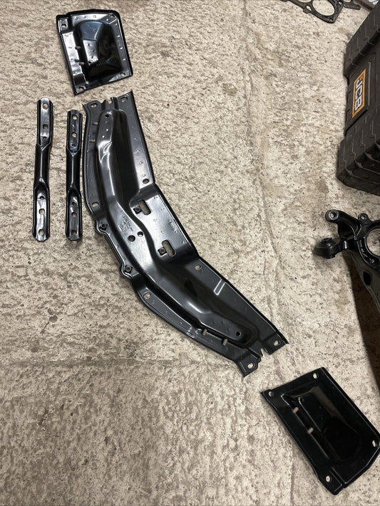 8n7802117 AUDI TT 8n FWD FULL UNDERSIDE SUPPORT SET POWDERCOATED EXHAUST MOUNT