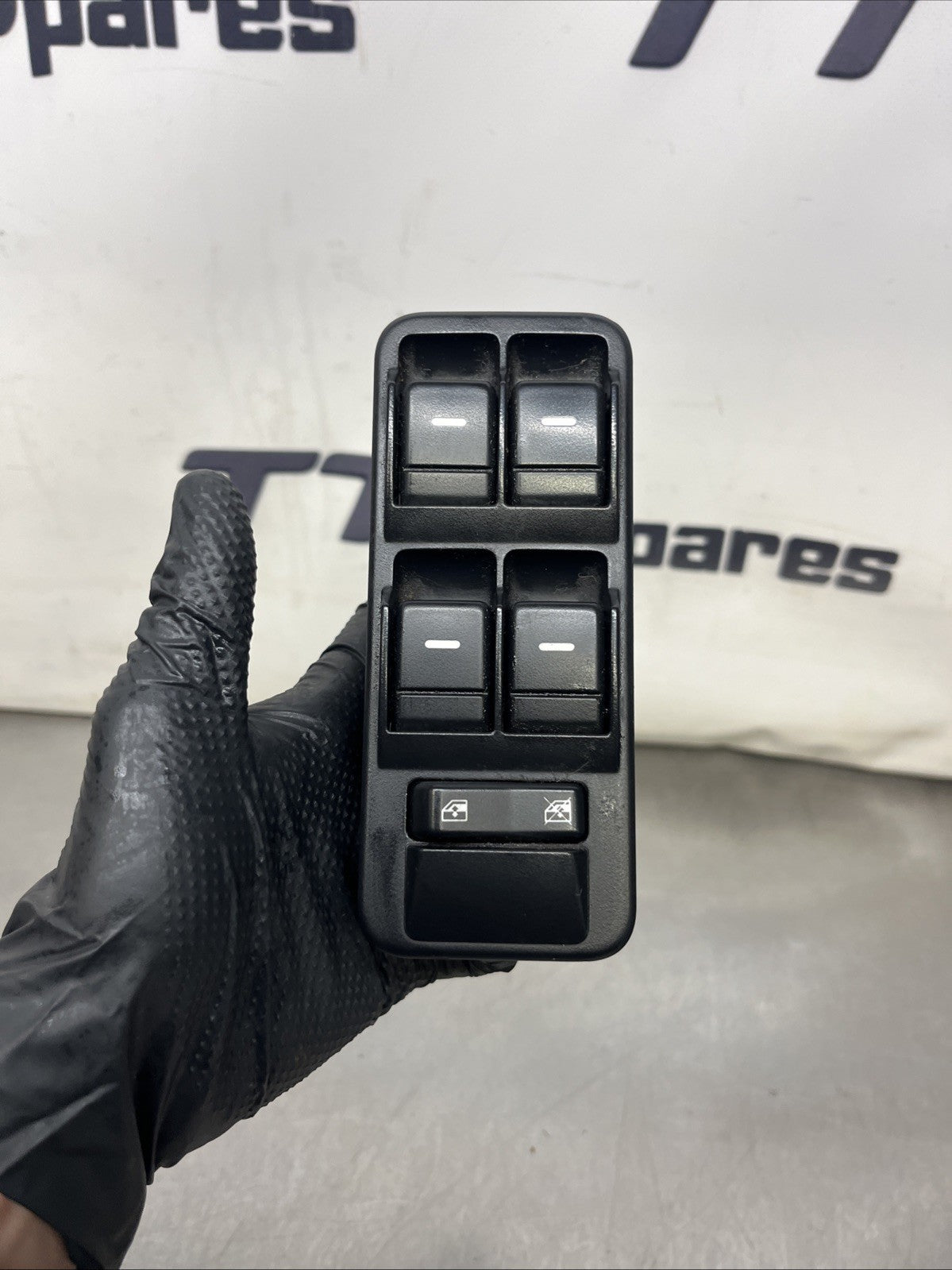 YUD500950PVJ Land Rover Discovery 3 Window Control Switch Right Front 2005