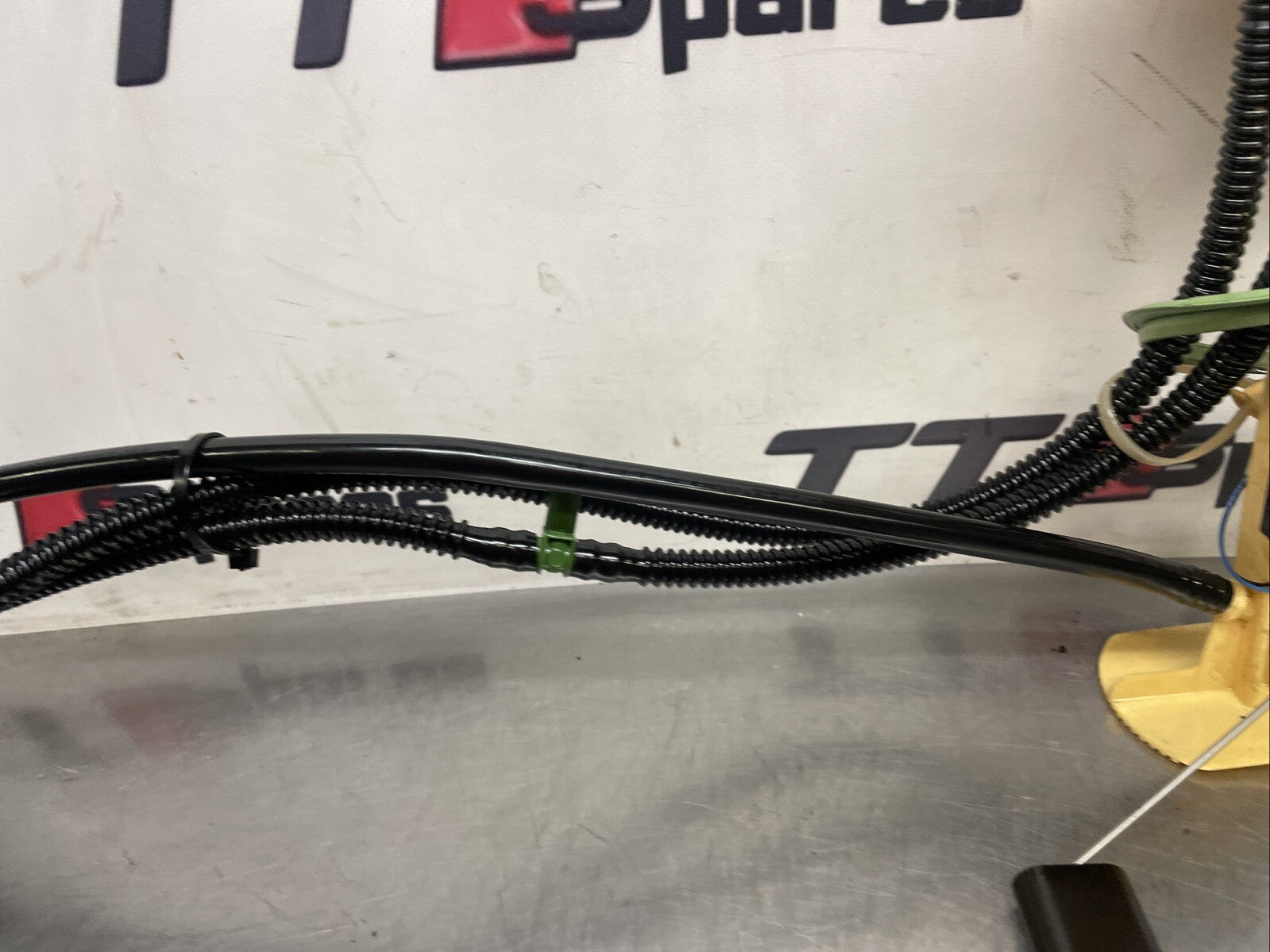 BMW E70 E71 F15 X5 X6 DIESEL IN TANK FUEL SENDER 7164316 