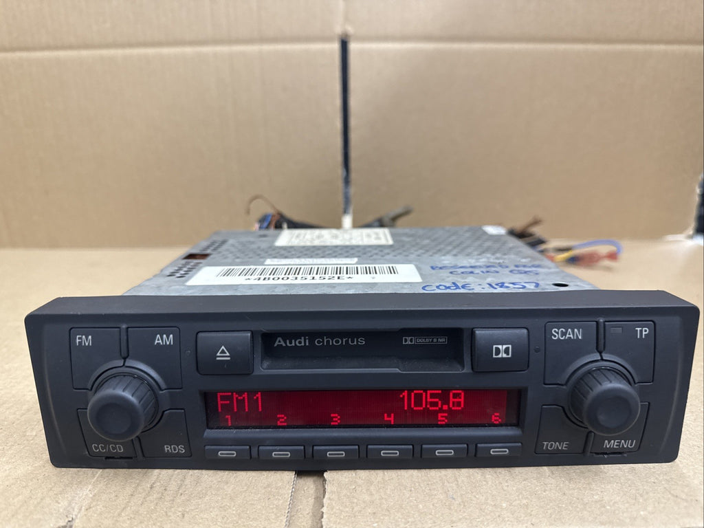 4B0035152E 2003 AUDI TT RADIO STEREO CASSETTE PLAYER HEAD UNIT With Code