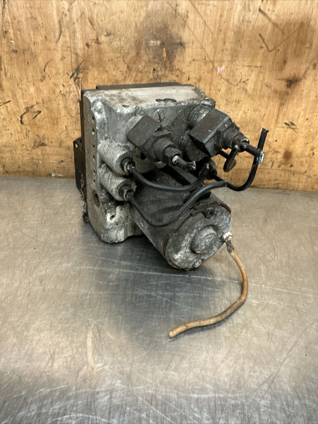 4D0614111F abs for AUDI A8 4.2 QUATTRO 1998 606678