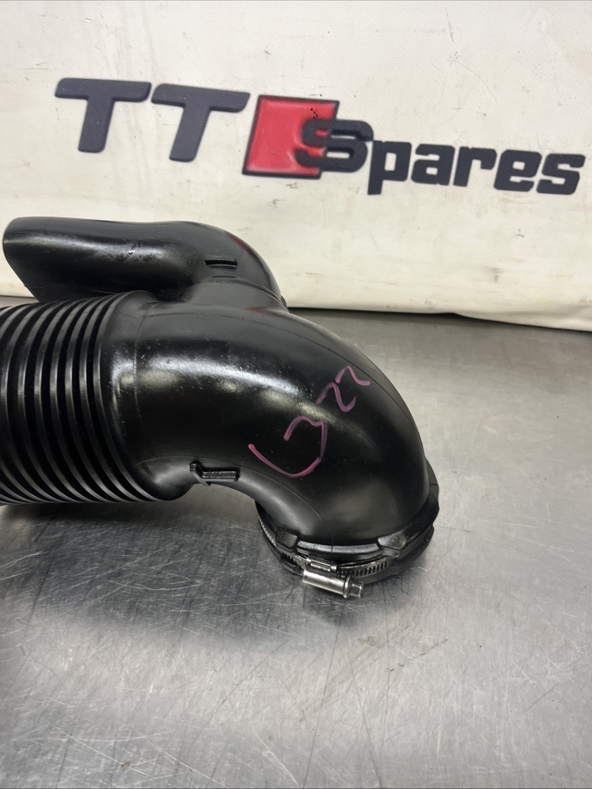 BH429F876AA LAND ROVER VOGUE L322 2012 RHD AIR INTAKE HOSE PIPE 