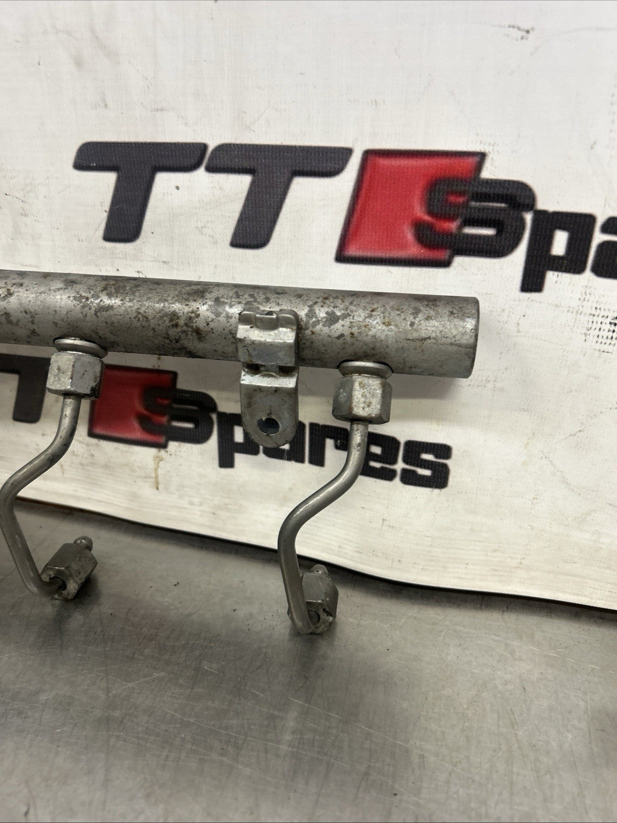 2012 MERCEDES BENZ E CLASS W212 3.0 DIESEL FUEL INJECTOR RAIL OEM A6420702495