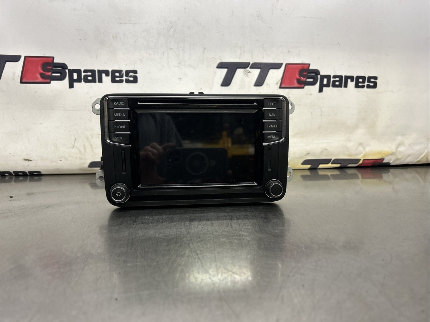 VW SCIROCCO MK3 CAR RADIO STEREO CD PLAYER HEAD UNIT 5C0035680E 13-19 NO CODE