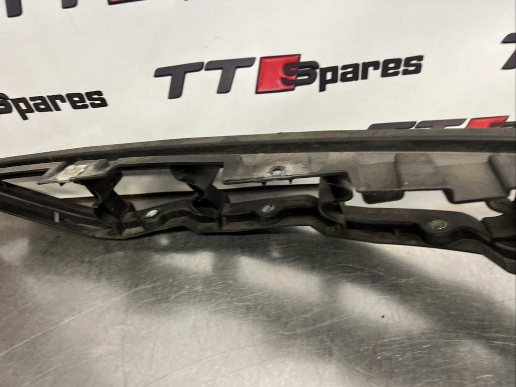 BMW X5 Diesel E70 Front Passenger Side Wing Support Bracket 7157989