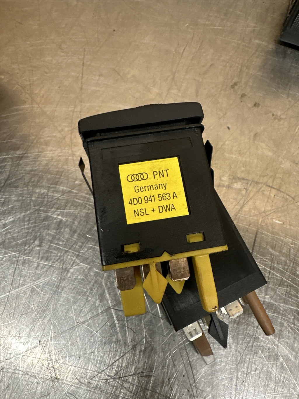 AUDI A8 D2 SET OF HAZARD HEATED SEATS FOG LIGHT SWITCH  8D0941509D 8D0963563