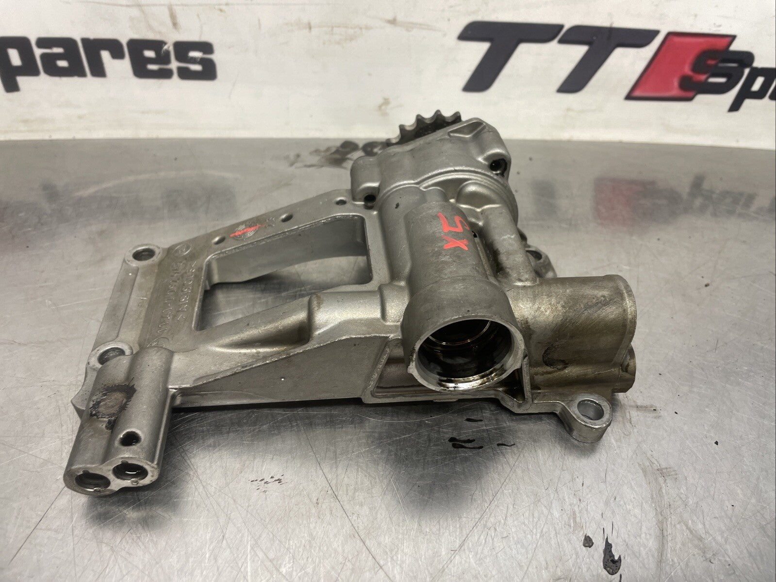 BMW E39 E46 E60 E65 X5 3.0d 330d 525d 530d 730d M57N2 Engine Oil Pump 7792945