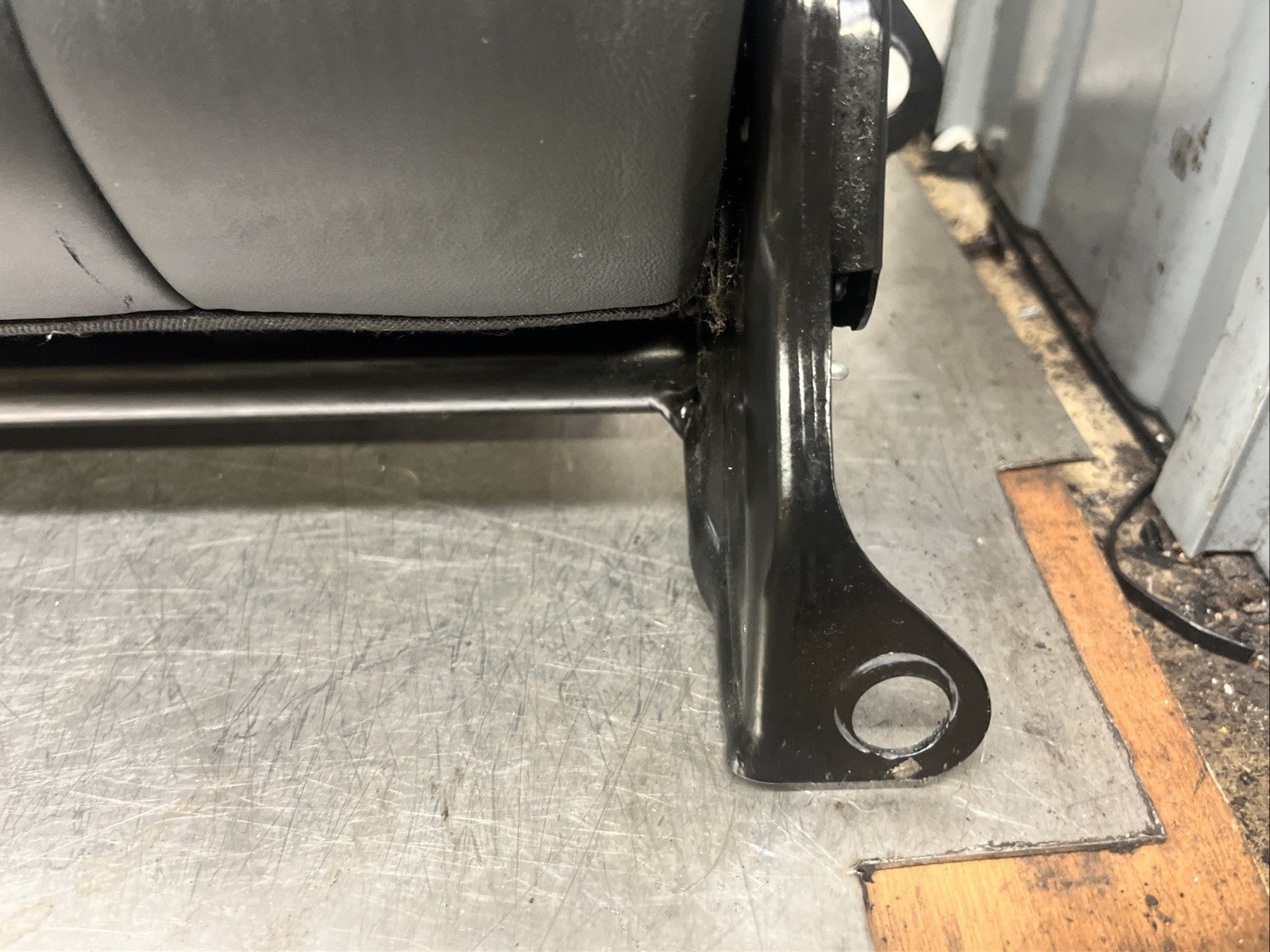 AUDI TT MK2 06-11 8J REAR SEAT UPPER BENCH BACK REST LEATHER