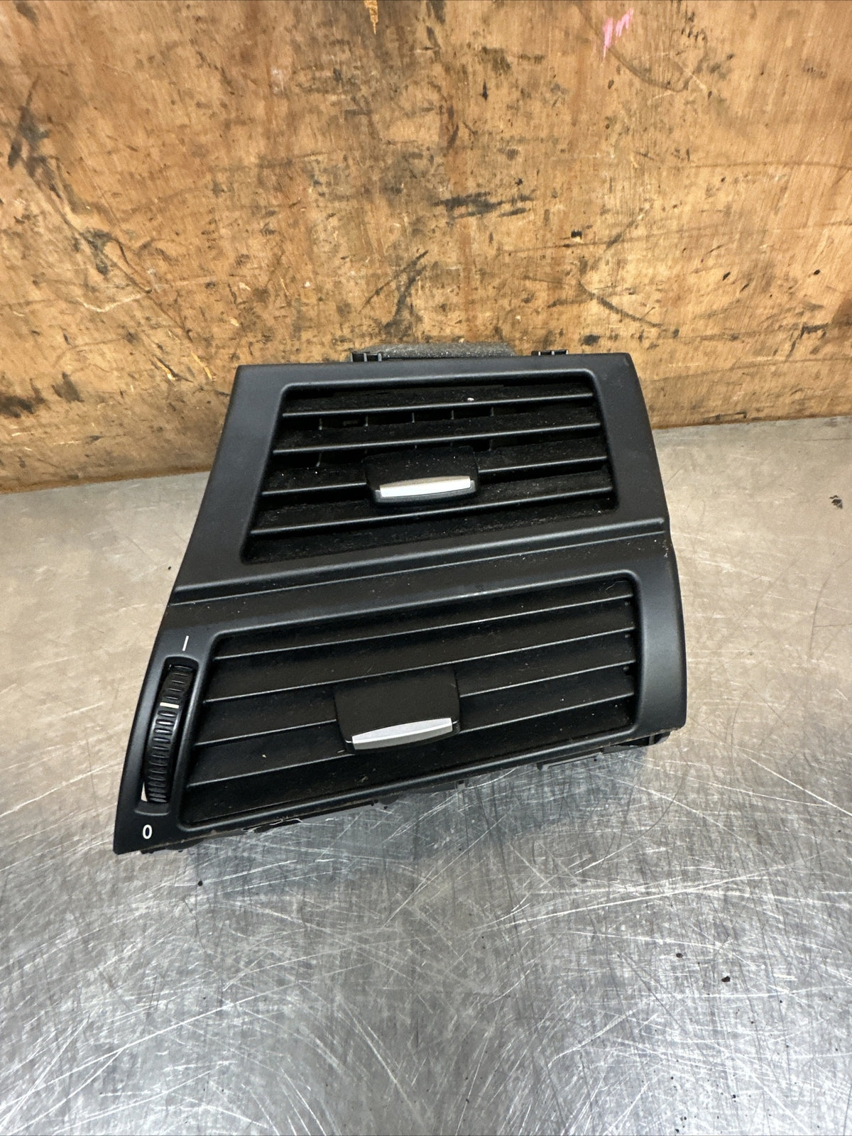 7161804 BMW X5 X6 E70 E71 Fresh Air Grille Right O/S Dash Vent  9227768