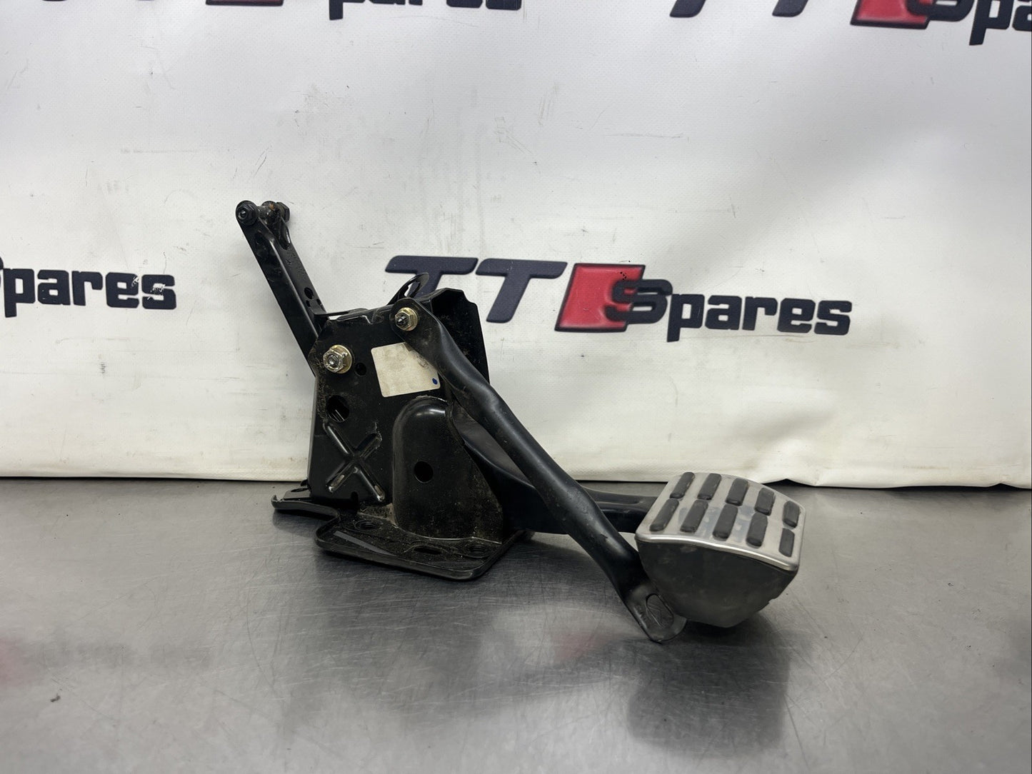 06 VW BEETLE 1.9 TDI BRAKE PEDAL COMPLETE BREAKING 1J2721111F 1J0945511D