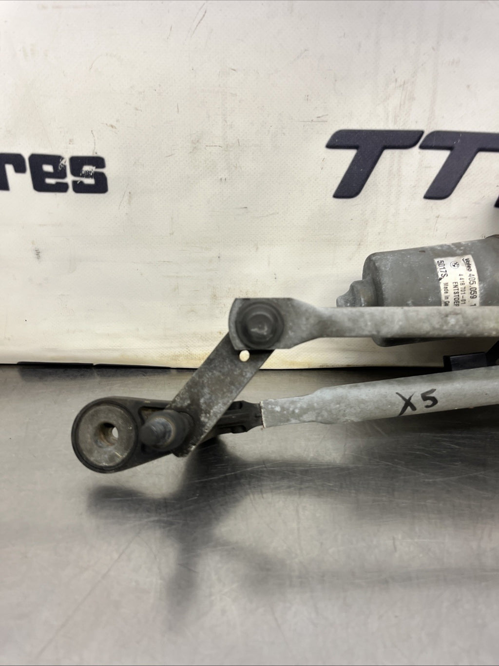 BMW X5 E70 Front Windshield Wiper Mechanism 4418701
