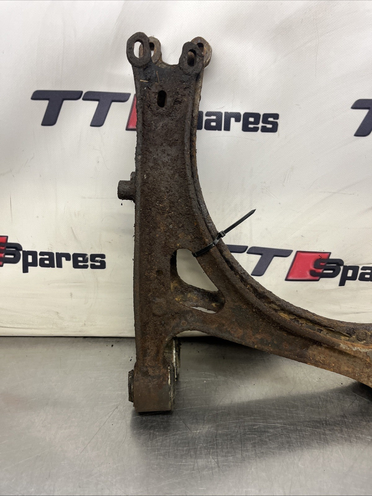 Audi Mk1 TT S3 Mk4 Golf R32 Bora Cast Lower Wishbone Arms Leon Cupra 