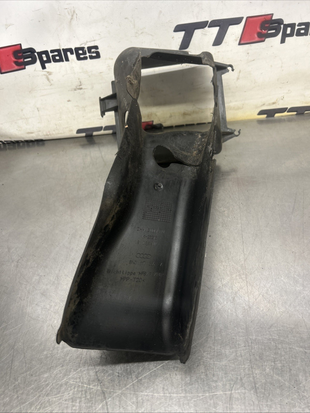 AUDI TT INTERCOOLER AIR GUIDE DRIVERS /OFFSIDE Mk1 8N 98-06 8N0117336A