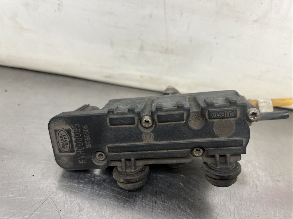 Land Rover Discovery 3 04-09 Front Air Suspension Relief Valve RVH00095