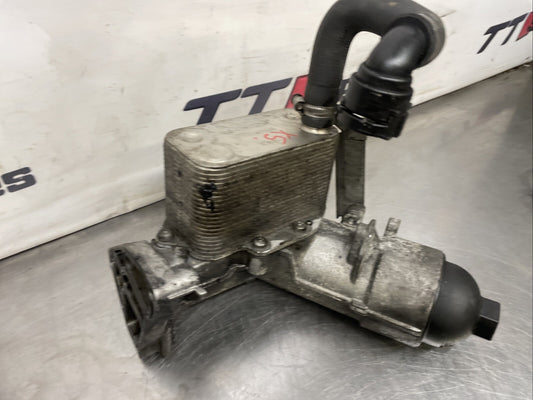 BMW X5 E70 2007 - 2013 3.0 DIESEL OIL COOLER & FILTER HOUSING 7788453
