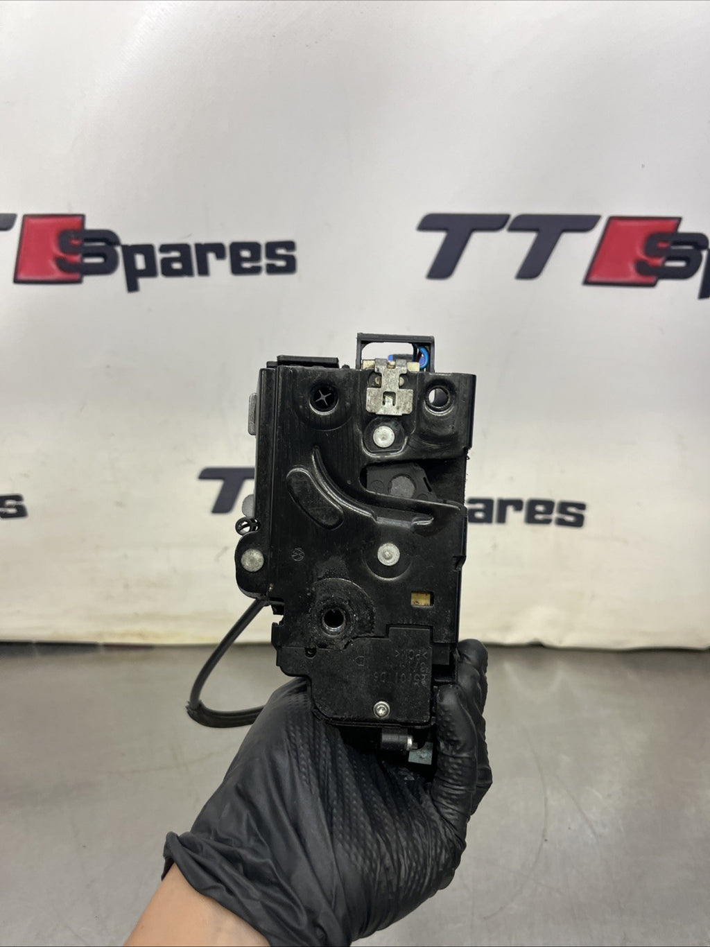 2014 VW VOLKSWAGEN TOURAN MK2 3D2837016AB OFFSIDE RIGHT FRONT DOOR LOCK LATCH