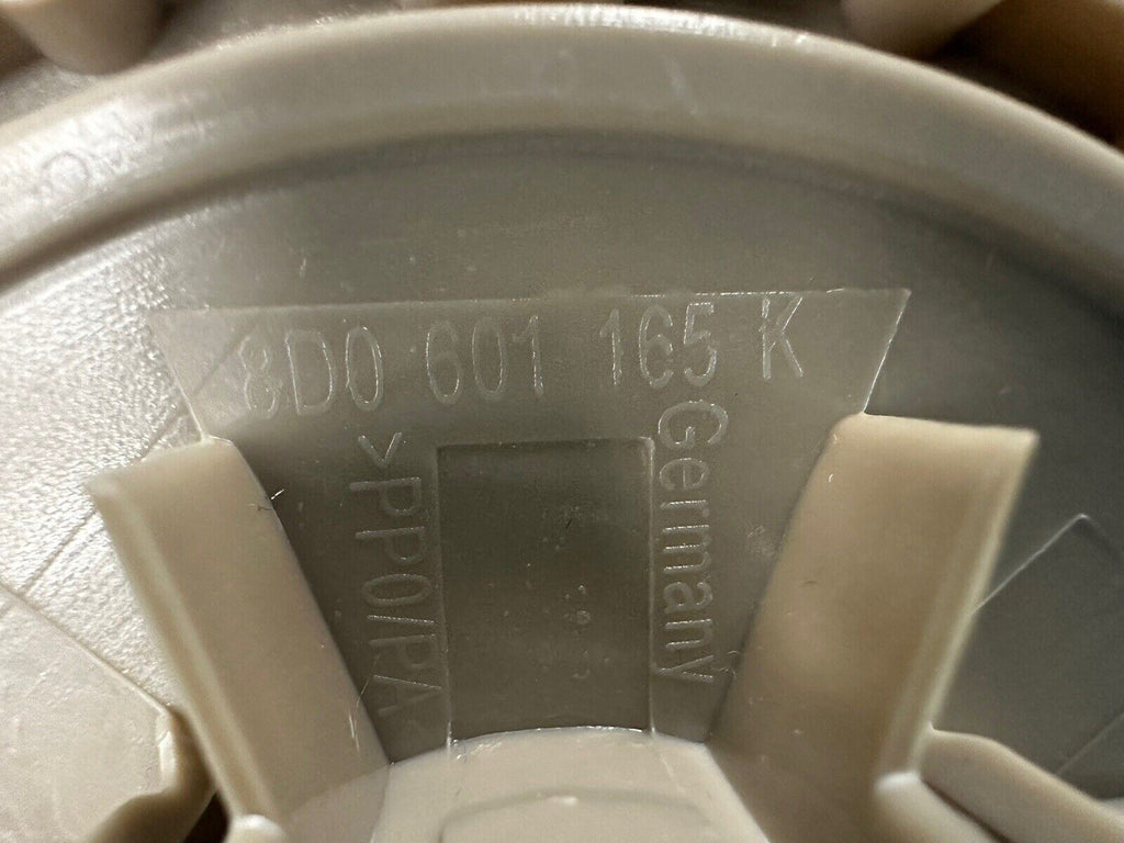 4 x Audi TT Silver/Grey Wheel Centre Caps MK1 8D0601165K 146mm *UK Stock*’