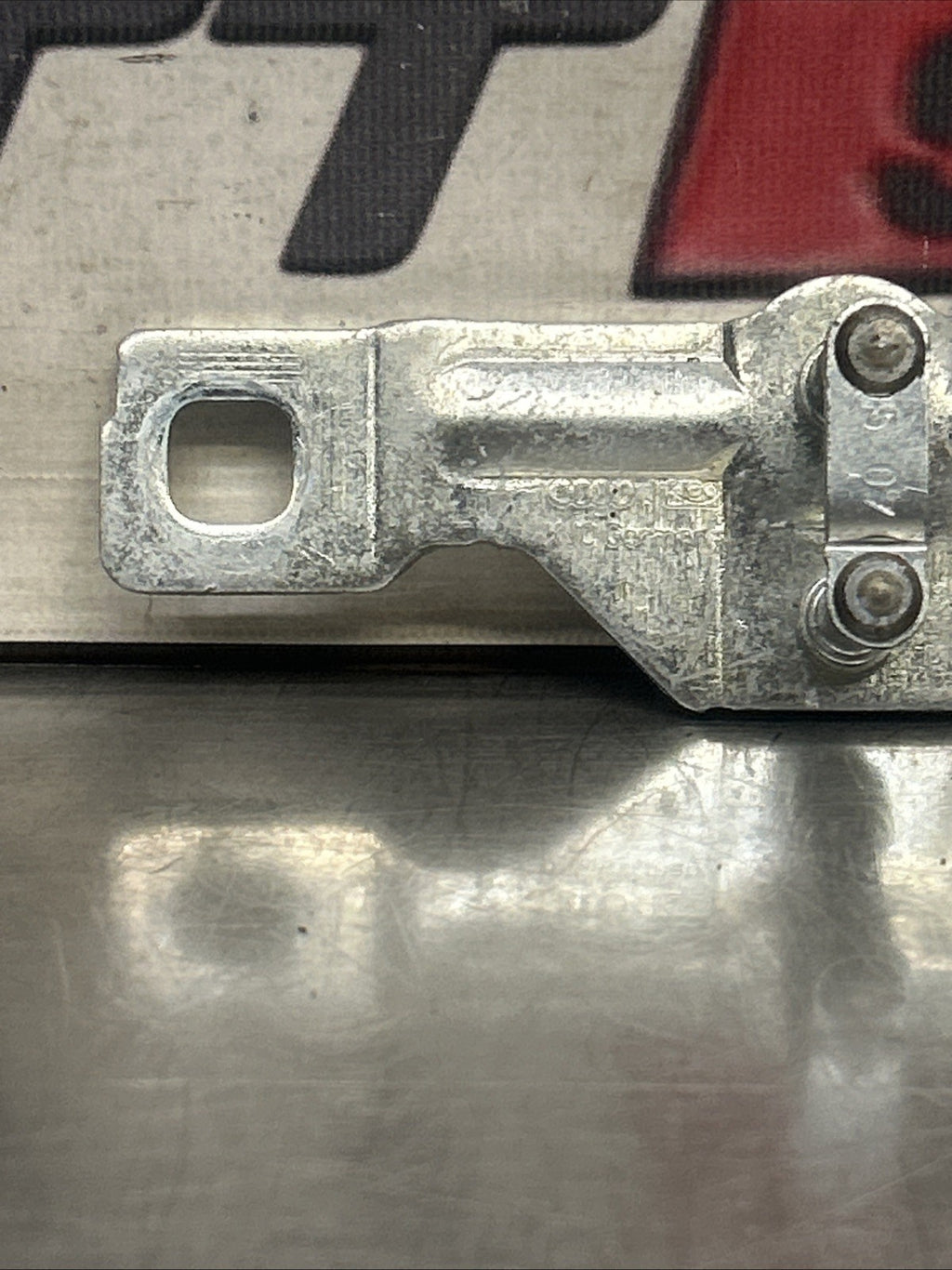2008 AUDI TT 8J MK2 TAILGATE BOOT LID LATCH CATCH STRIKER PLATE 8P4827507