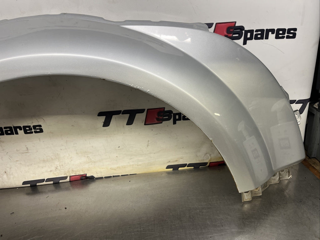 AUDI TT MK1 8N 98-06 OFF RIGHT SIDE FRONT WING Silver LY7W