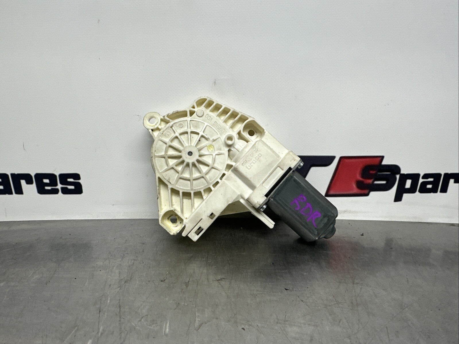 RANGE ROVER SPORT TDV6 L320 DRIVER SIDE REAR WINDOW MOTOR 0536010001 0536010001