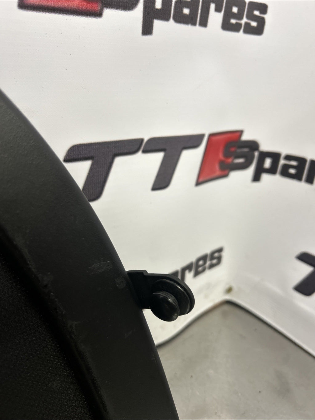 Audi TT Mk1 98-06 Parcel shelf All clips intact. Black