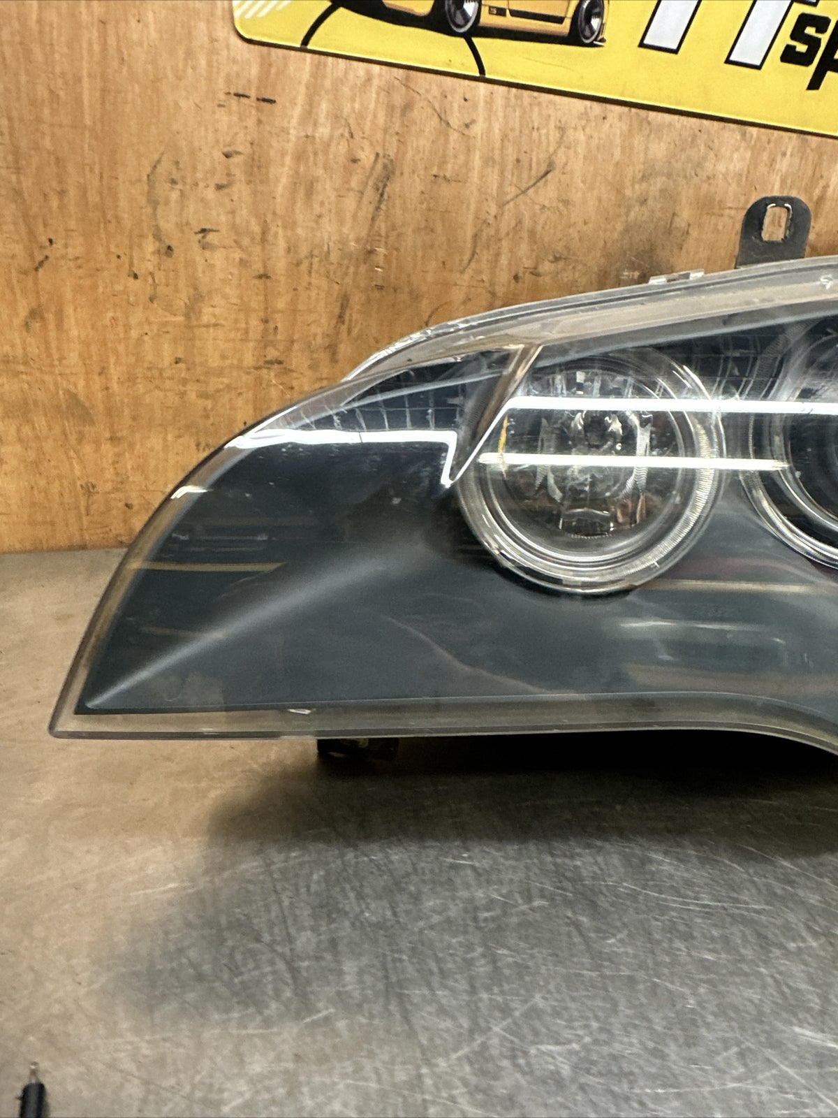 7158931 BMW X5 E70 2008 RHD left headlight