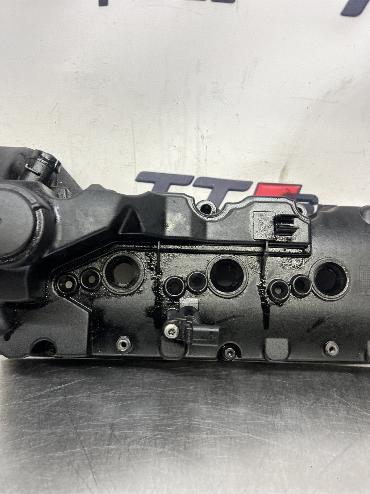 AUDI Q7 ROCKER VALVE COVER 3.0 TDI  / CRCA - CRC DIESEL MK1 4L 2012
