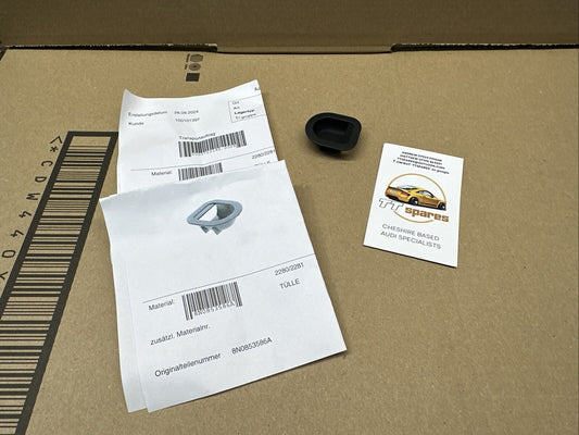 Audi TT Mk1 8N 225 180 Coupe Roadster            New Genuine Sill Drain Plug Cap