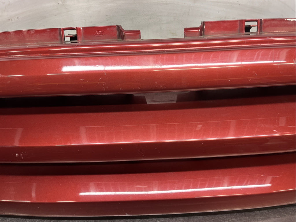 LAND ROVER Discovery 3 04-09 Front Grill Red