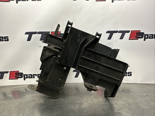 AUDI TT MK1 V6 BATTERY TRAY / BOX SUPPORT (ENGINE BAY) V6 3.2 / QS 98-06 COUPE