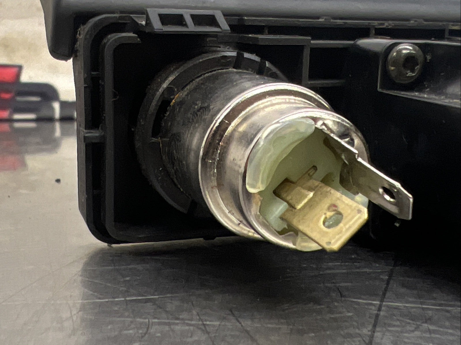 2005-2013 MK1 L320 LAND ROVER RANGE ROVER SPORT REAR 12V AUX SOCKET 903916000016