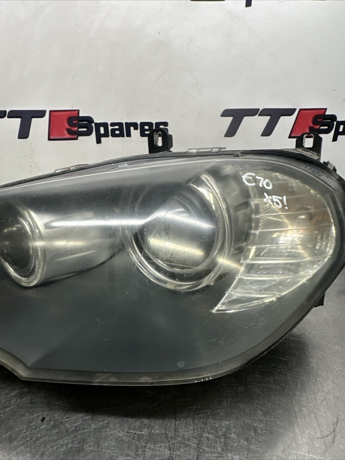 BMW X5 FRONT HEADLIGHT LEFT PASSENGER SIDE XENON E70 2008 7161589