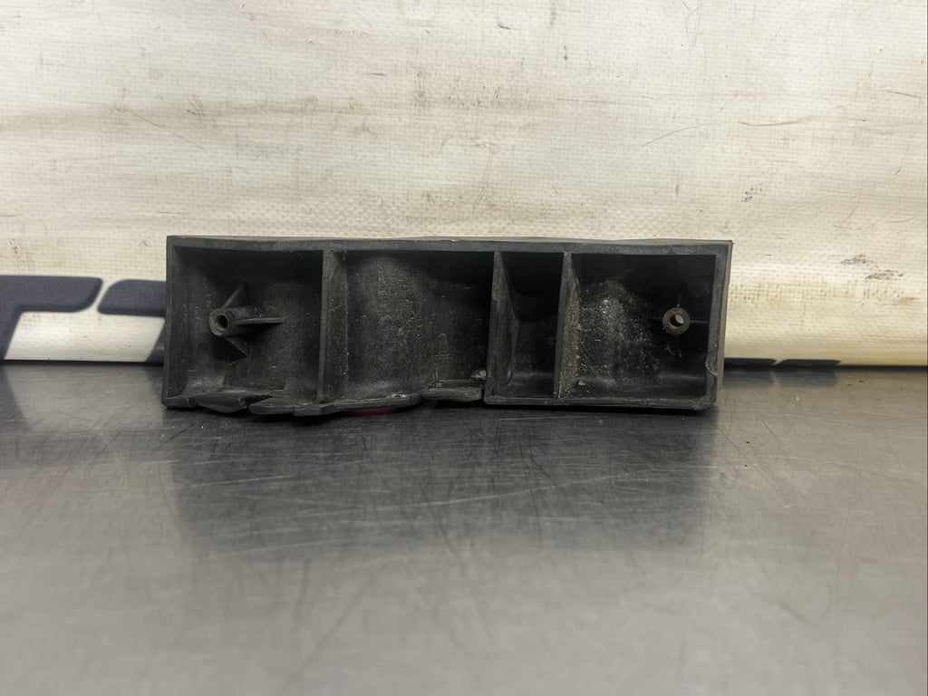 Audi TT 8N Mk1 NS Left Front Bumper to Wing Guide Bracket Mount Support	