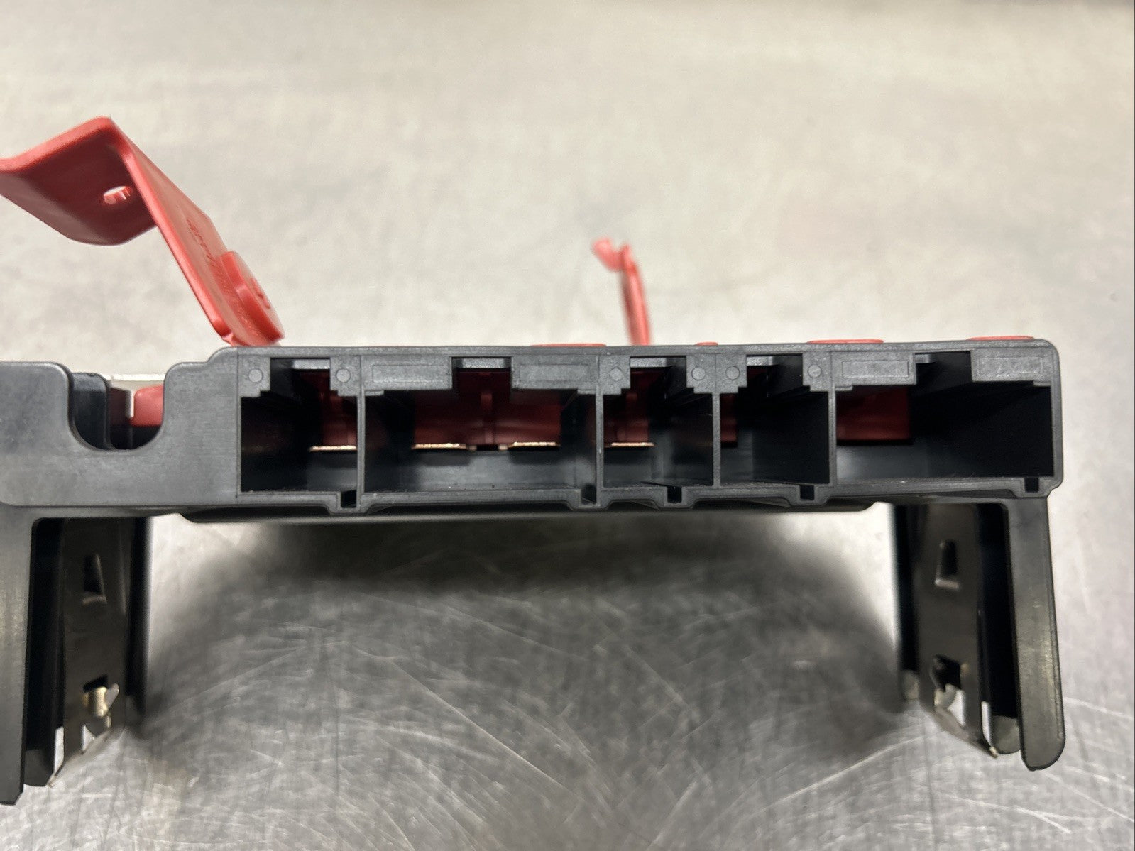 BMW X5 2010-13 M19112215  911413505 FUSE BOX