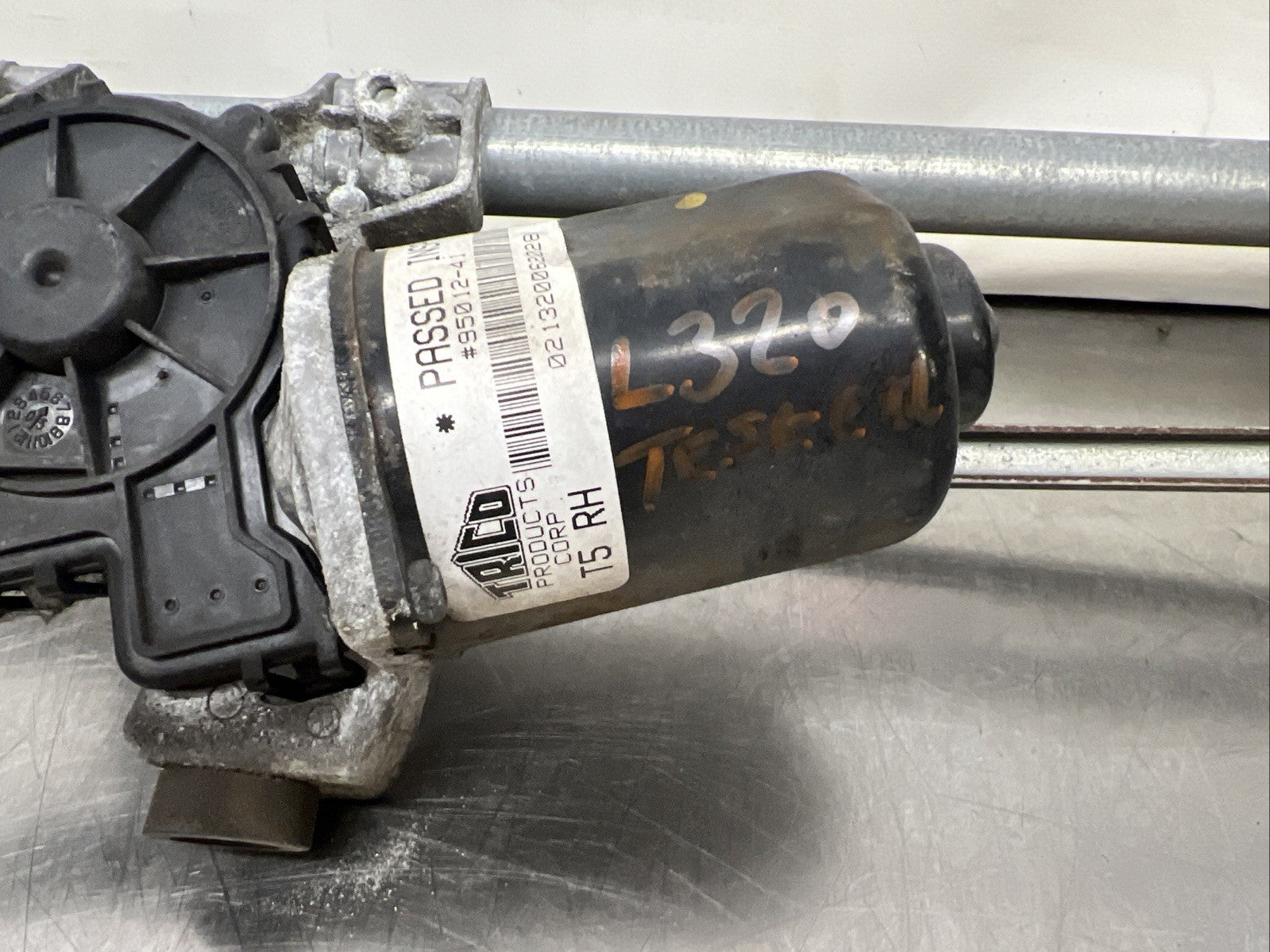 RANGE ROVER SPORT L320 05-13 FRONT WIPER MOTOR AND LINKAGE