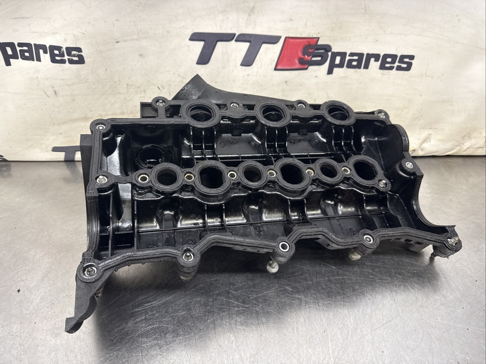 Land Rover Discovery 3 L319 2.7 Tdv6 Diesel Right Rocker Cover 4s7q-9424-H